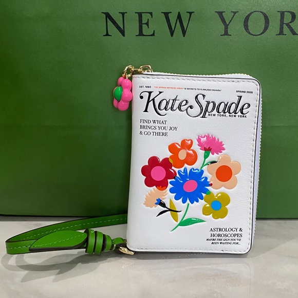 Kate spade magazine wristlet wallet - Picture 7 of 12